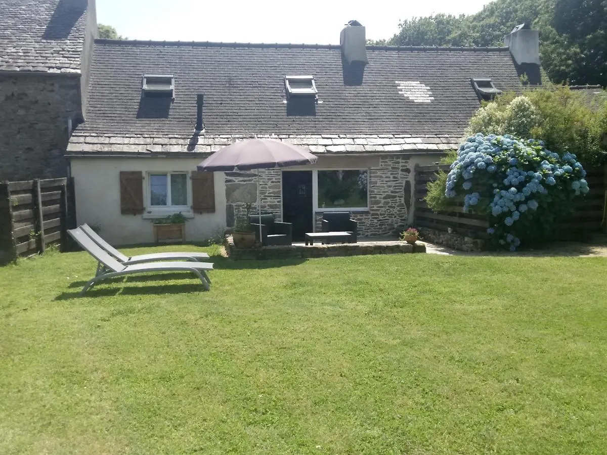 Nyaraló Petite Maison Dans Les Monts D'Arree Ty Coz Commana